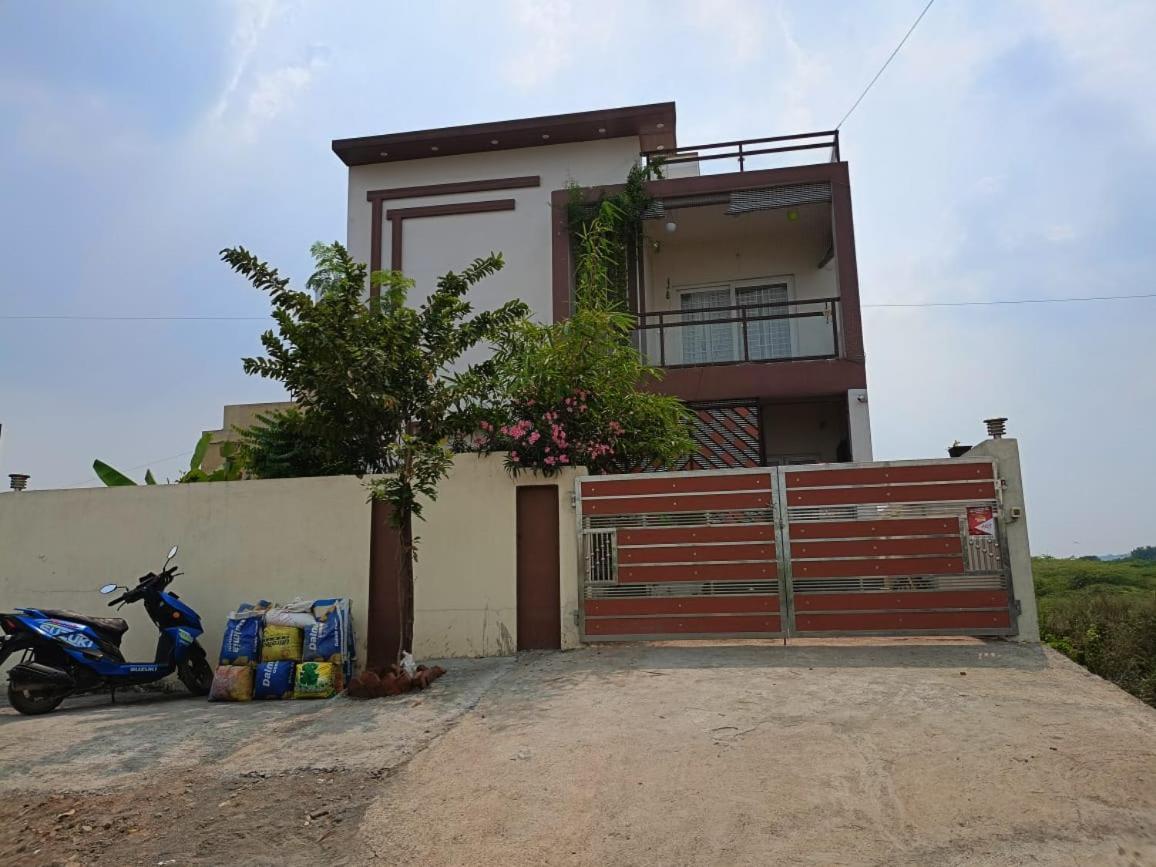 Ezhilagam Stays Chennai Esterno foto